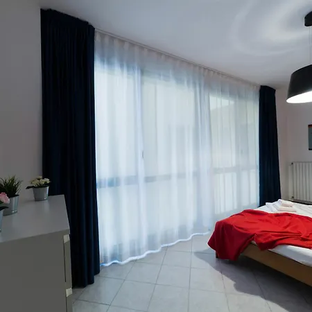 Desenzano Corte Blu Downtown 公寓